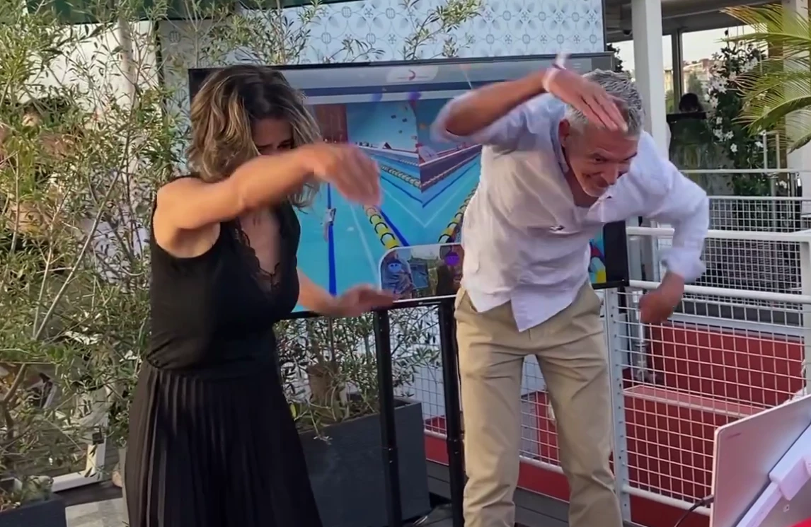 COSMOS x Piscine Molitor